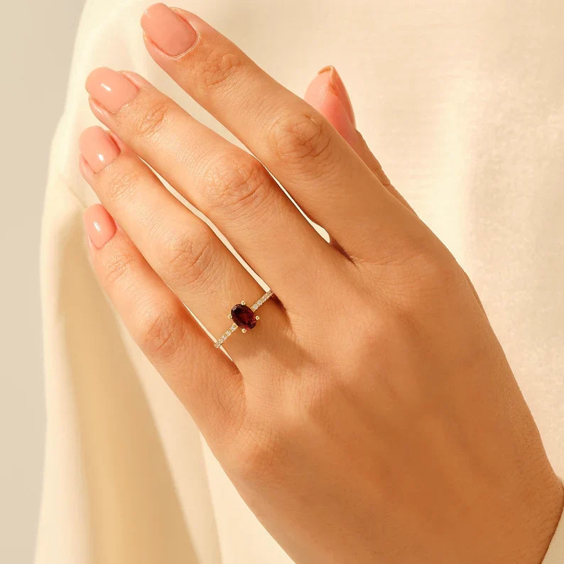 Exclusive Garnet Ring | 925 SILVER